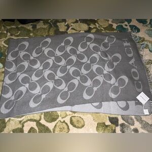 COACH Signature Kissing C's Merino Wool Cashmere Scarf - Grey Birch - NWT